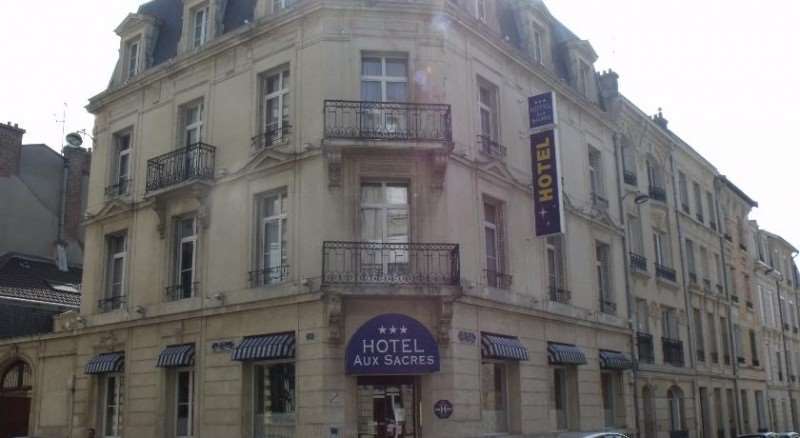Brit Hotel Aux Sacres Reims, Centre Historique Buitenkant foto